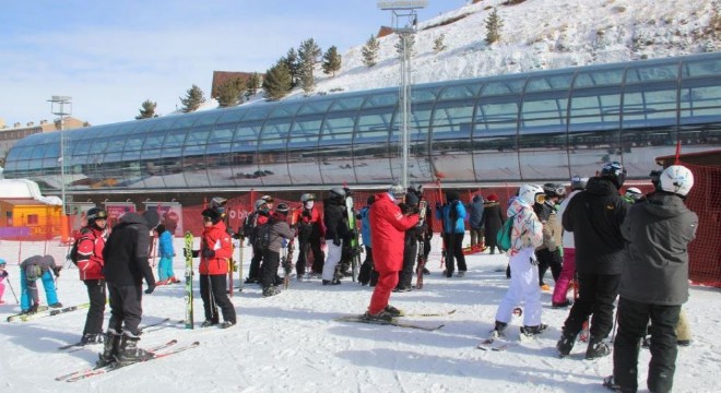  Palandöken 400 bin kişiyi ağırladı